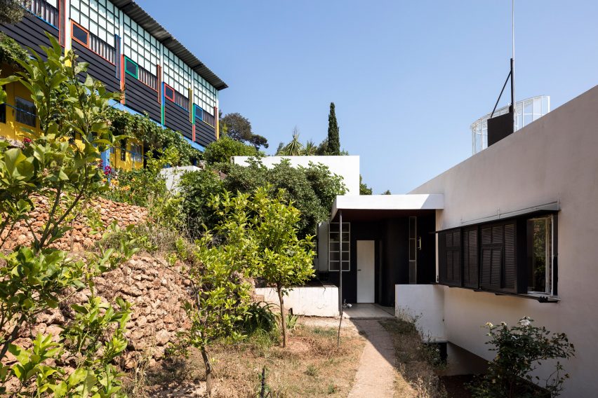 Eileen Gray's modernist E-1027 villa revealed in photographs by Manuel Bougot