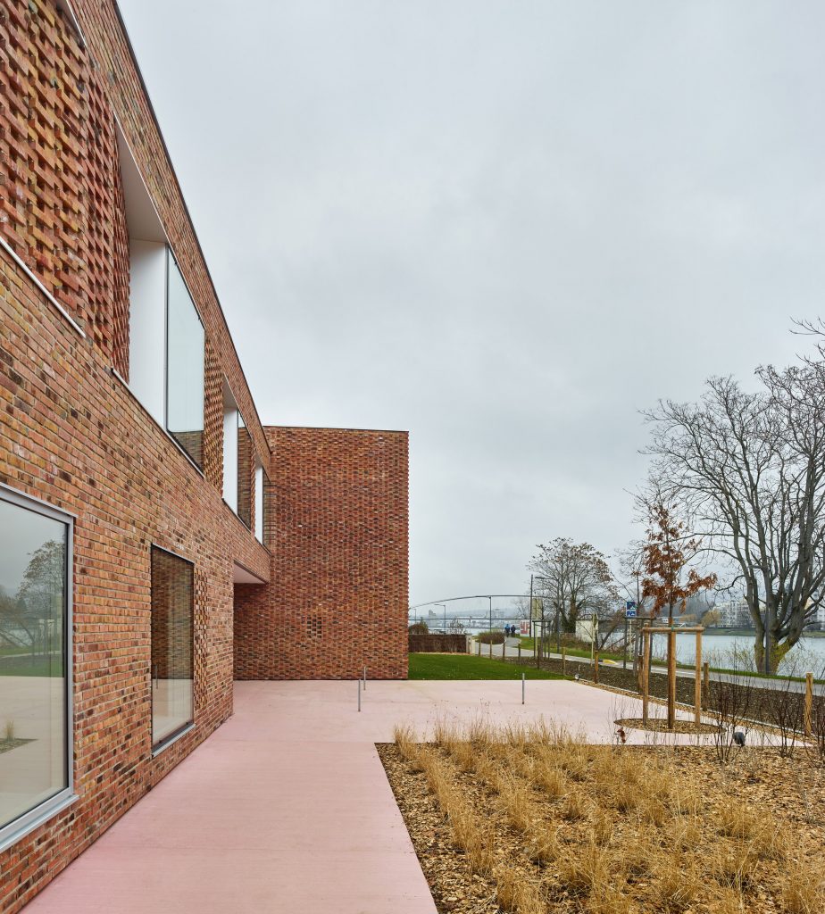 Elderly housing in Huningue, France by Dominique Coulon & Associés