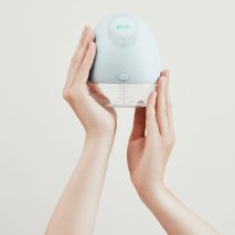 Breast pump by Elvie