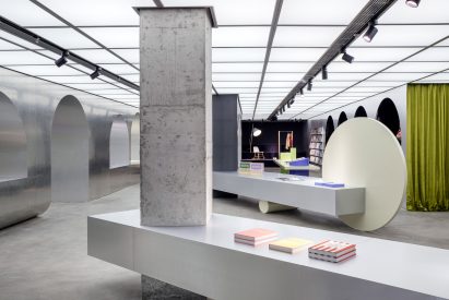 Harbook store by Alberto Caiola