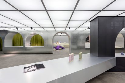 Harbook store by Alberto Caiola