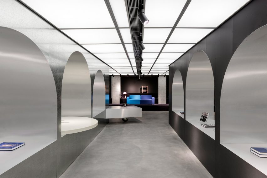 Harbook store by Alberto Caiola
