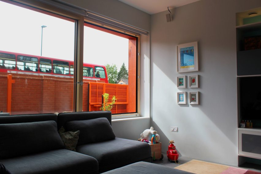 Ambleside Avenue by Pace Jefford Moore Architects