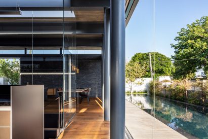 Pavilion House by Pitsou Kedem