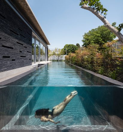 Pavilion House by Pitsou Kedem
