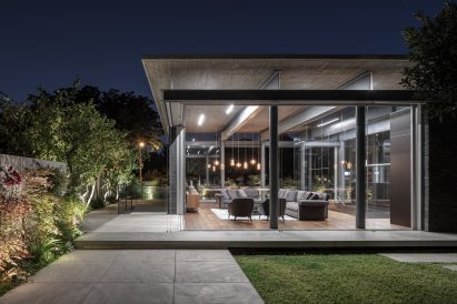 Pavilion House by Pitsou Kedem