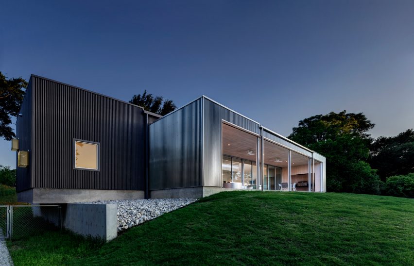 Rio Vista Residence by Buchanan Architecture