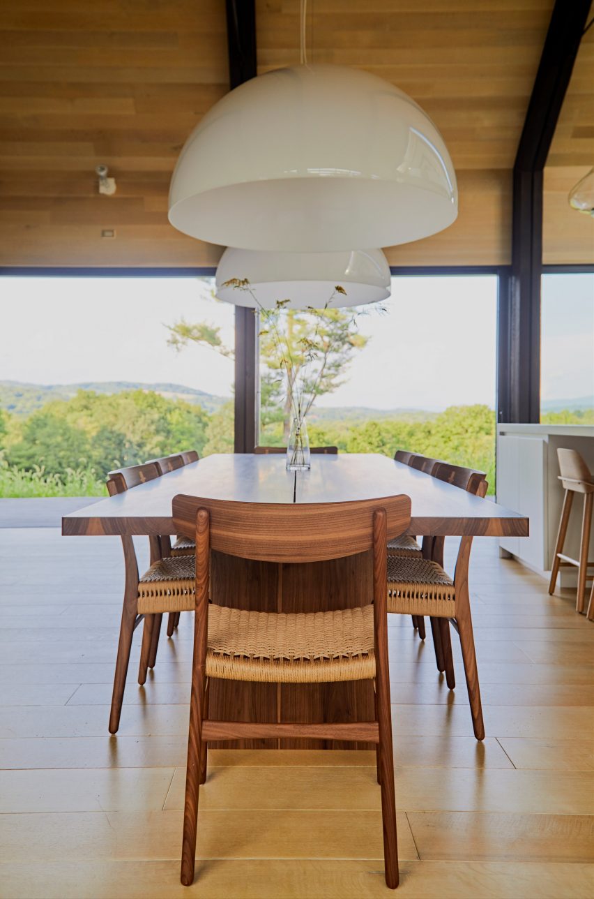 Silvernails house by Amalgam Studio