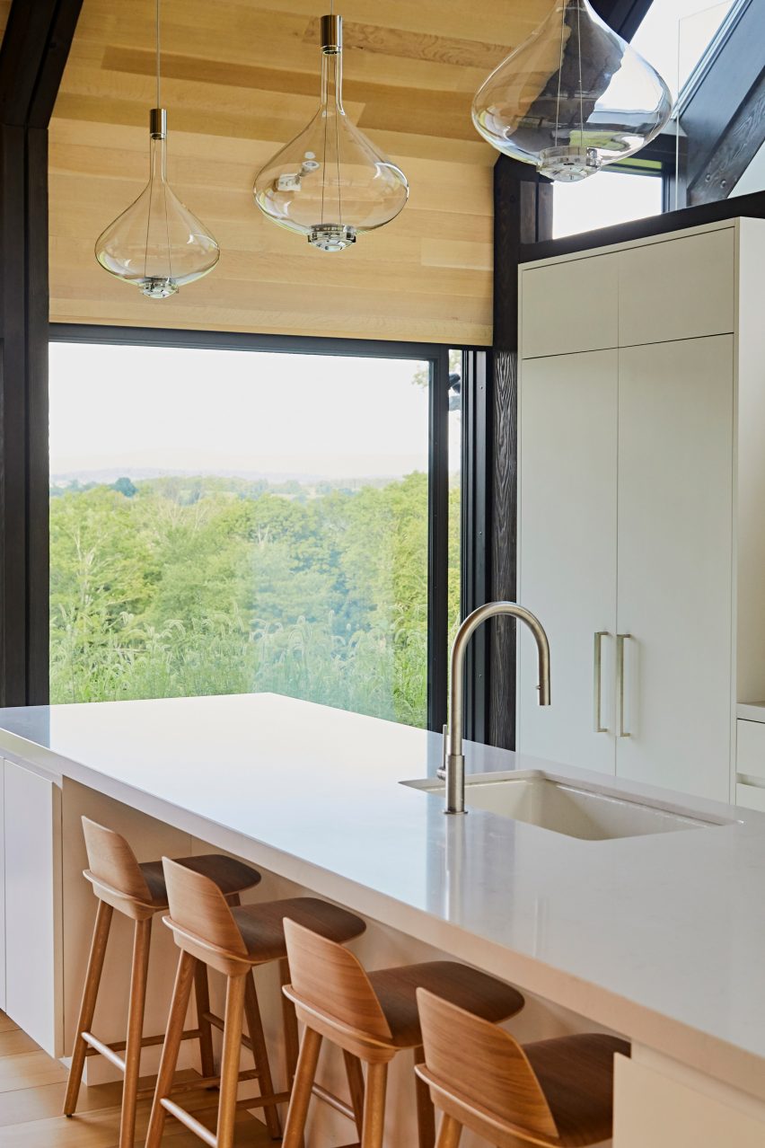Silvernails house by Amalgam Studio