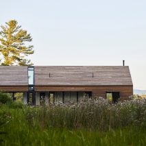 Silvernails house by Amalgam Studio