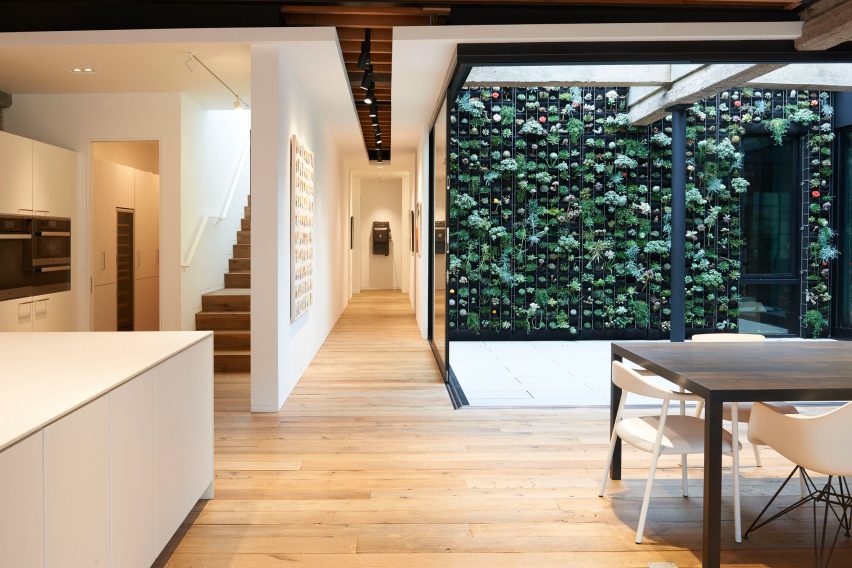 SOMA Residence by Dumican Mosey Architects