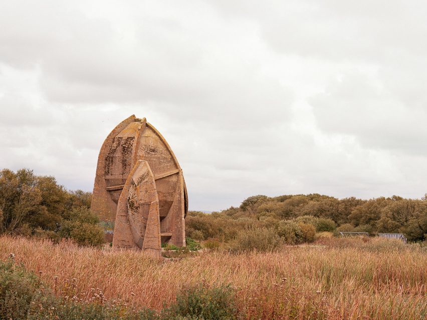 Sound Mirror by Piercarlo Quecchia