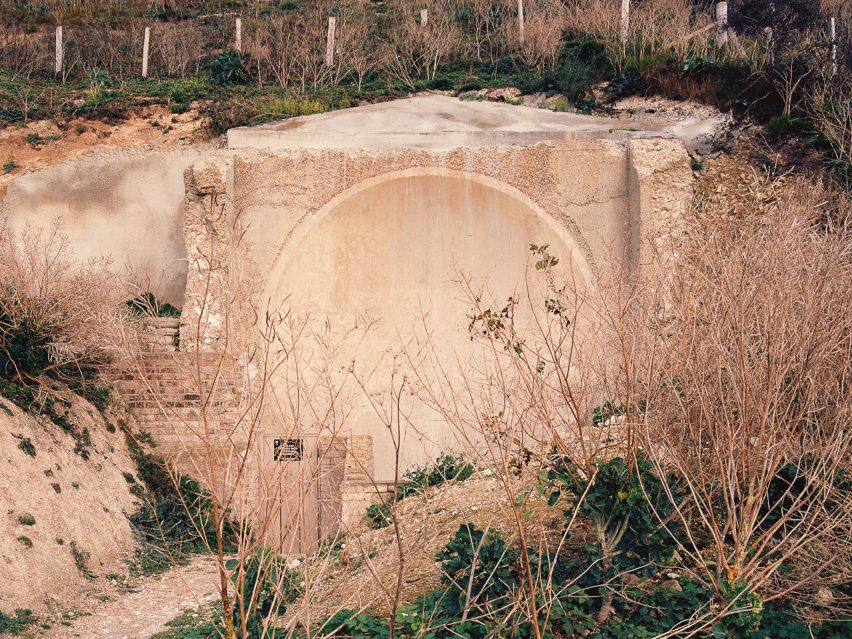 Sound Mirror by Piercarlo Quecchia