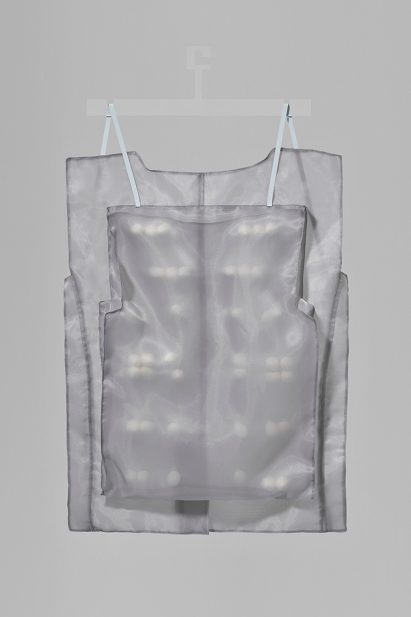 Baohan Jiang's deconstructed wardrobe aims to change our perception of time