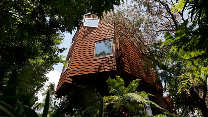 Todoroki House by Atelier Tsuyoshi Tane Architects