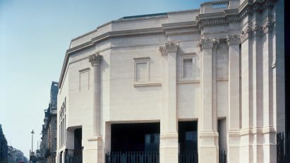Sainsbury Wing at London's National Gallery by Venturi Scott Brown Architects