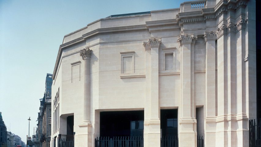 Sainsbury Wing at London's National Gallery by Venturi Scott Brown Architects