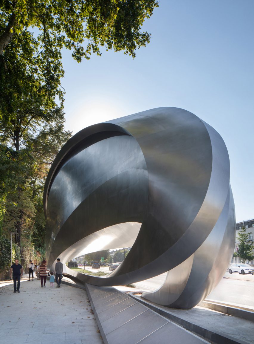 Billboard by Zaha Hadid Design for JCDecaux