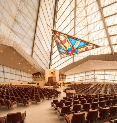 Temple Beth Sholom by Frank Lloyd Wright, Elkins Park, Pennsylvania