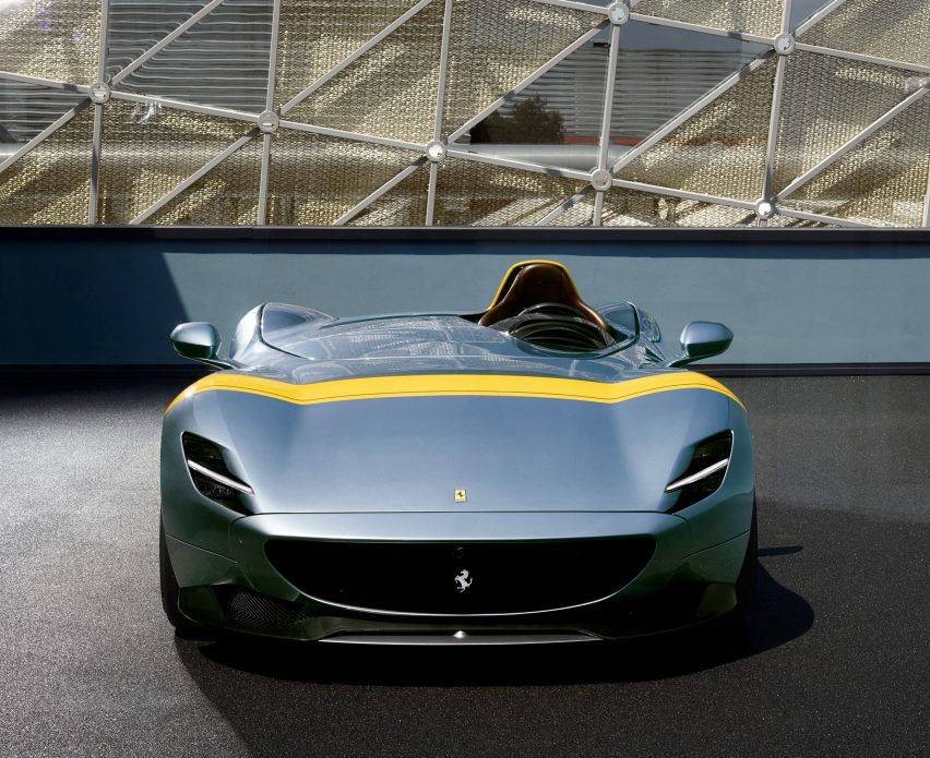 Ferrari's latest sports cars have no roofs or windshields