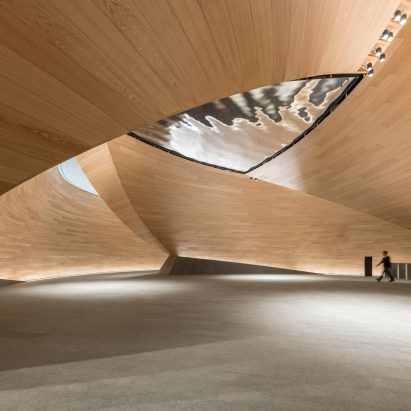 Watch walk-through footage of Foster + Partners’ Stirling Prize-winning Bloomberg HQ