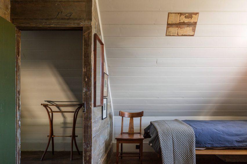 Captain Kelly's Cottage by John Wardle Architects
