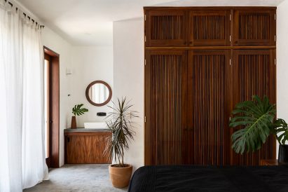 Casa LT by Main Office