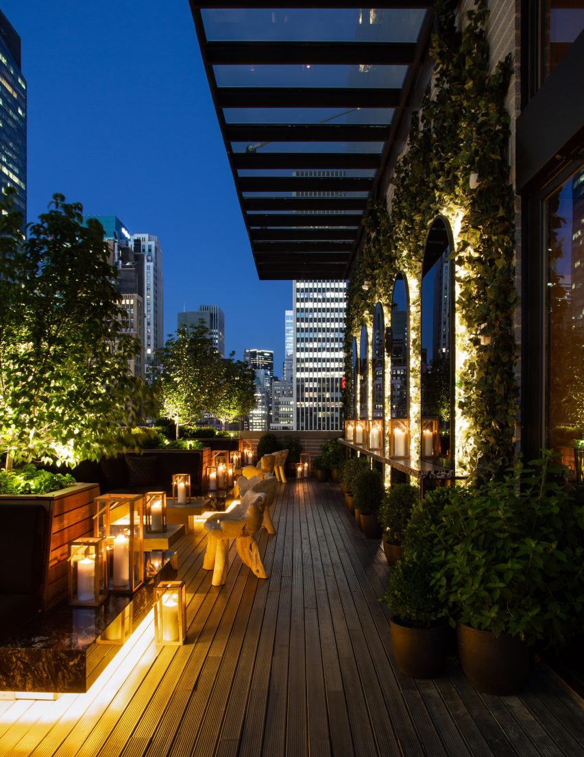 Castell bar by BHDM