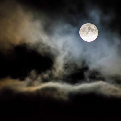 Chengdu plans to launch "artificial moon" to replace street lights