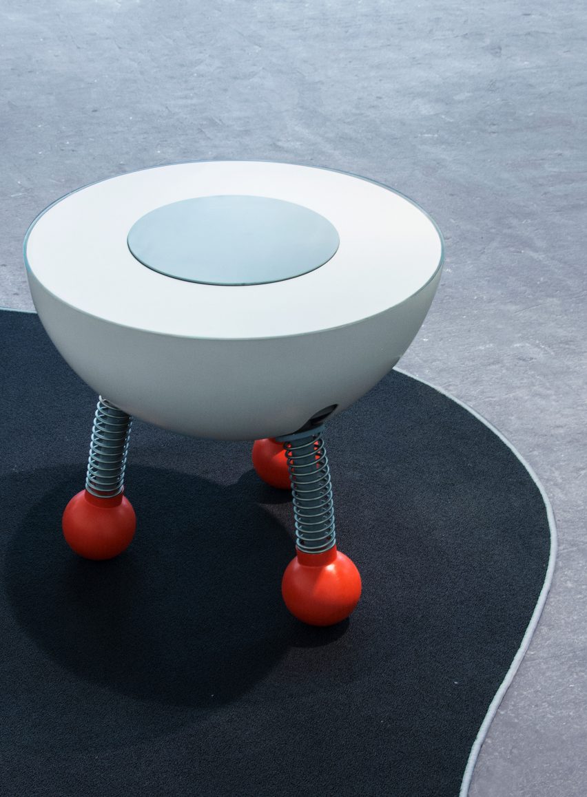 Responsive Furniture by Christian Hammer Juhl and Jade Chan