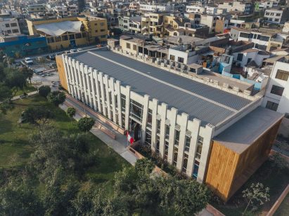 Community Library in La Molina by Gonzalez Moix Arquitectura