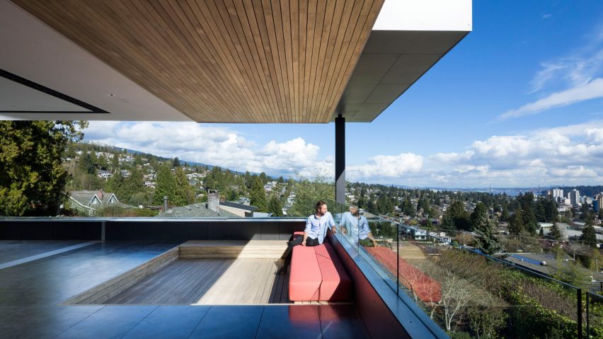 Container House by McLeod Bovell