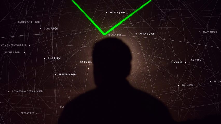 Daan Roosegaarde's UFO-like light installation tracks pieces of space waste in real time