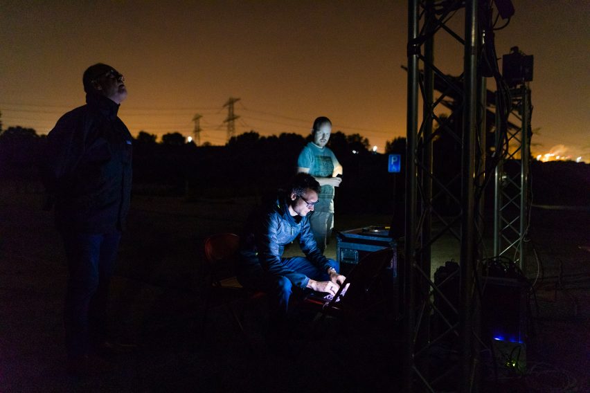 Daan Roosegaarde's UFO-like light installation tracks pieces of space waste in real time