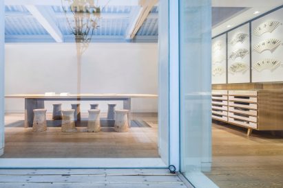 Fan Shop in Beijing by Golucci