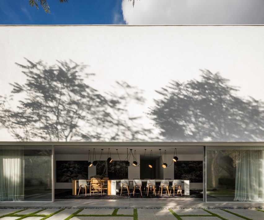 Gama Issa by Studio MK27