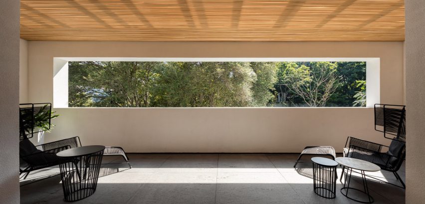 Gama Issa by Studio MK27