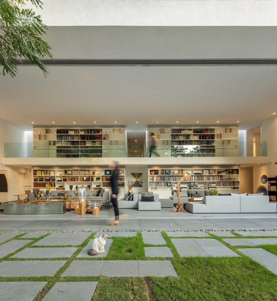 Gama Issa by Studio MK27
