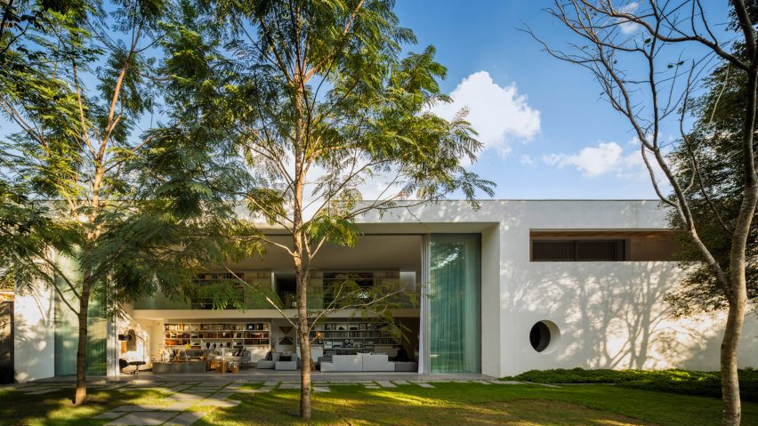 Gama Issa by Studio MK27