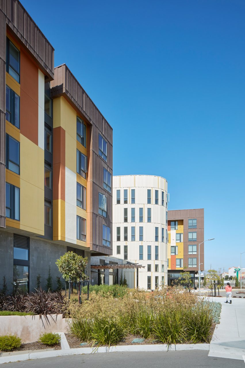 George W Davis Senior Building by David Baker Architects