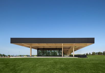 Golf Clubhouse by Architecture49