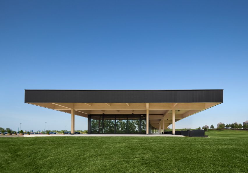 Golf Clubhouse by Architecture49