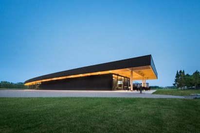 Golf Clubhouse by Architecture49