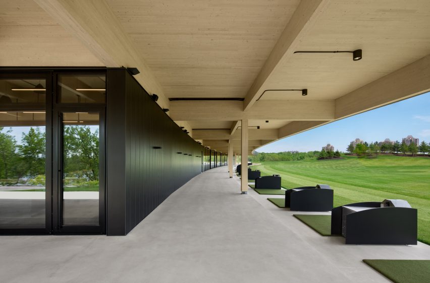Golf Clubhouse by Architecture49