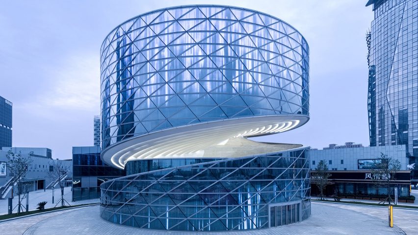 Heli-stage by ATAH