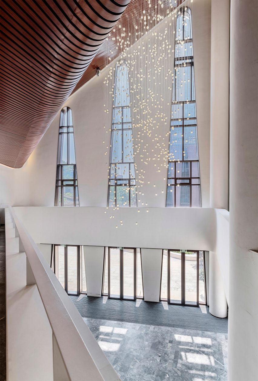 Huaxiang Christian Centre by Dirk U. Moench
