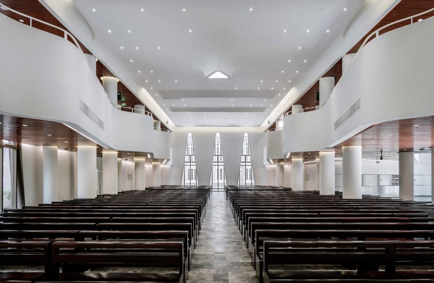 Huaxiang Christian Centre by Dirk U. Moench