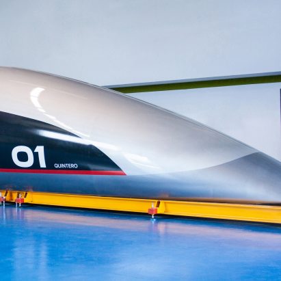 Priestmangoode creates full-scale prototype of "spaceship-like" Hyperloop capsule