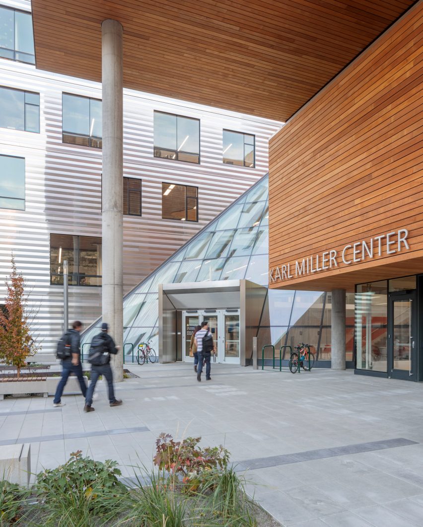 Karl Miller Center by Behnisch Architekten