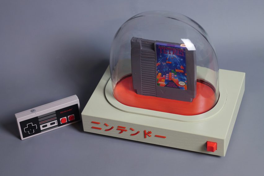 Love Hultén creates shrine to Nintendo Entertainment System